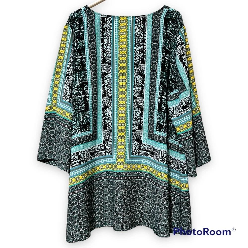 CATO womens plus size 22/24W blouse 3/4 sleeves geometric pattern green yellow - Picture 2 of 9